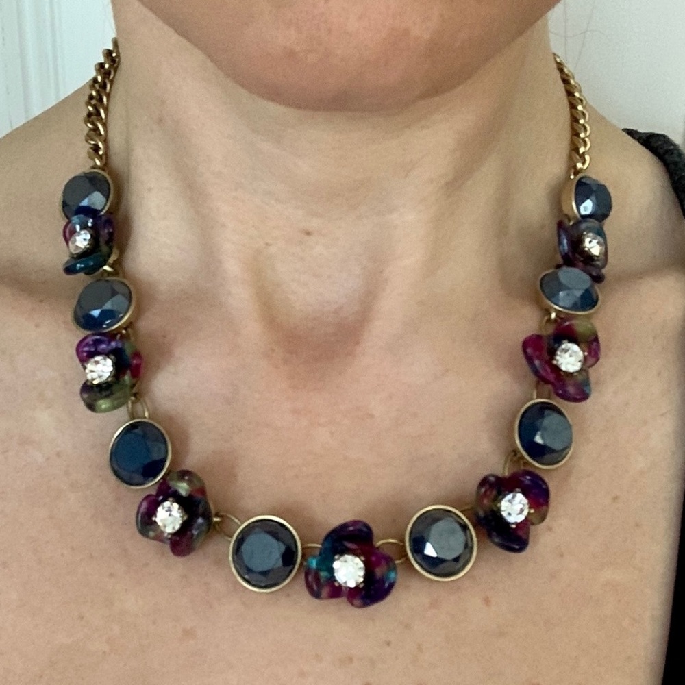 Bold Rhinestone Flower Chain Statement Necklace - image 1